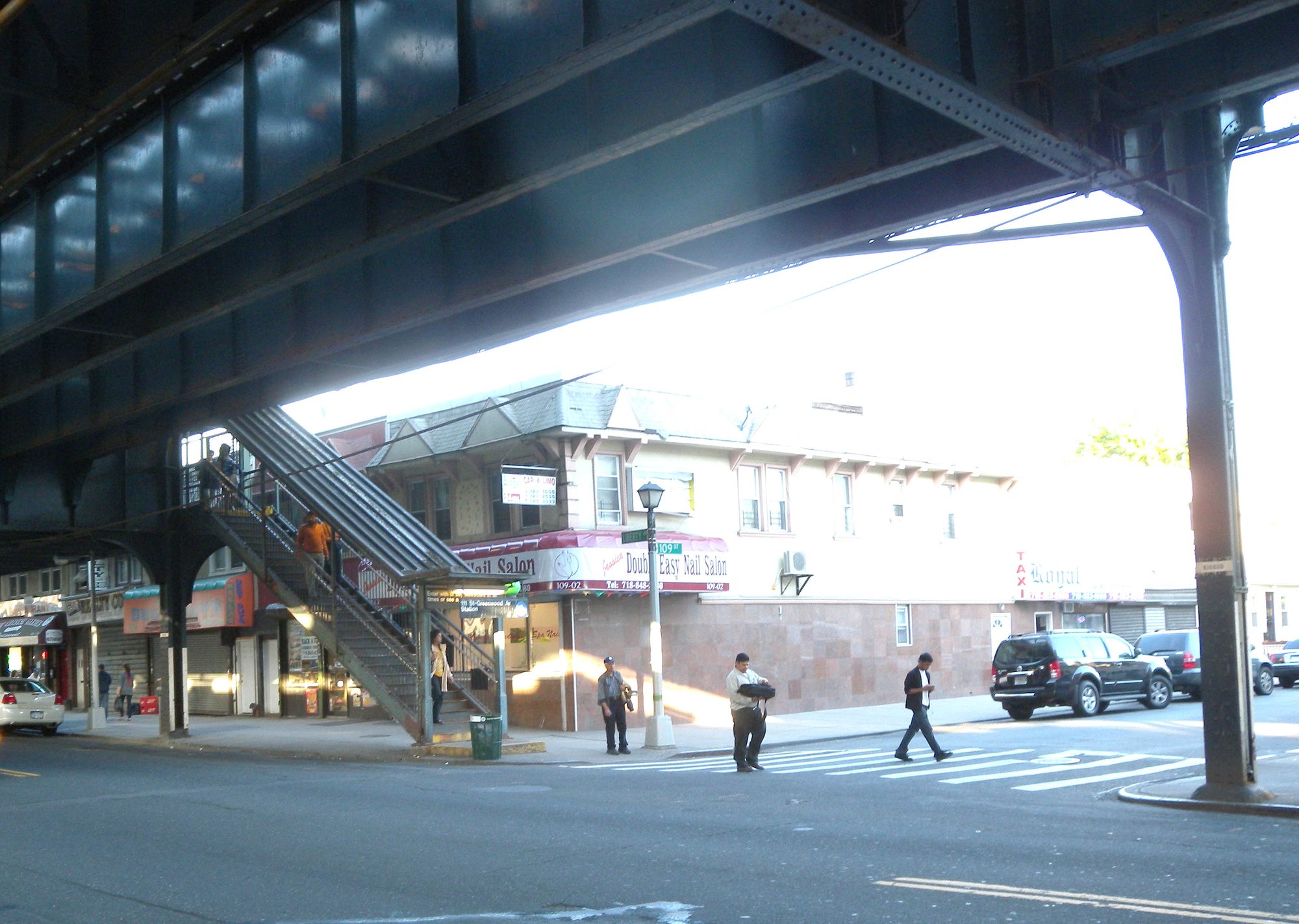 111th Street subway station in South Richmond Hill, Queens